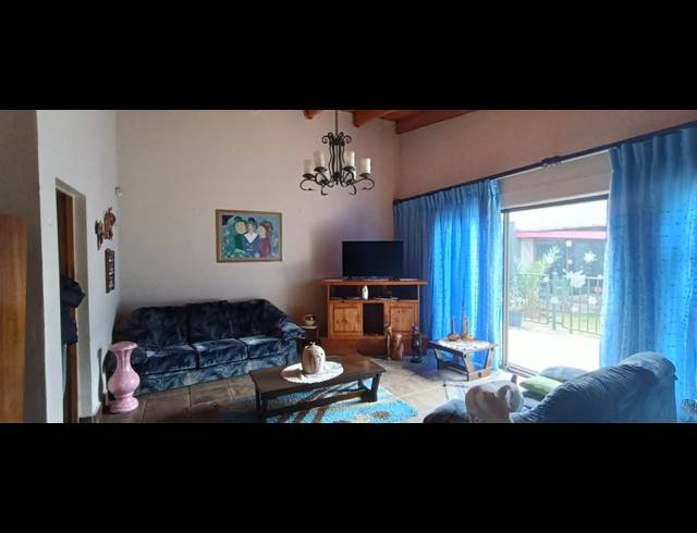 4 BEDROOM HOUSE FOR SALE IN REYNO RIDGE